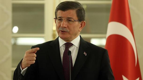 土耳其总理:土耳其绝不会向恐怖主义低头