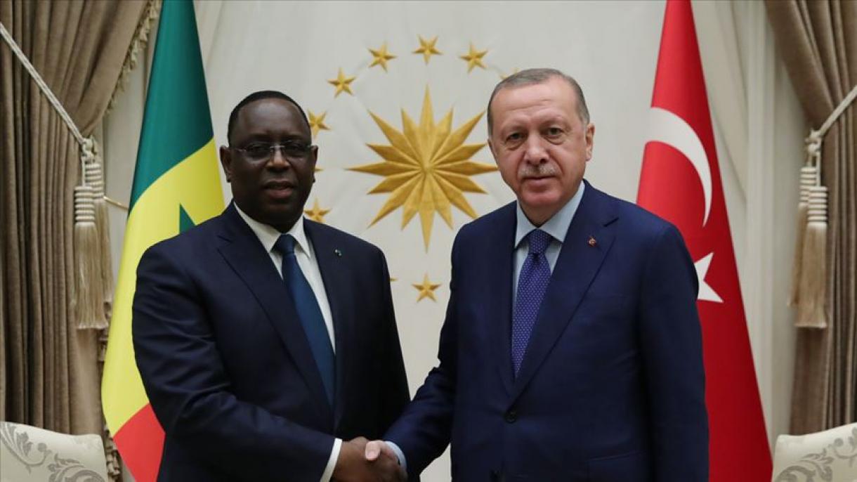 总统埃尔多安与塞内加尔总统萨勒举行会晤