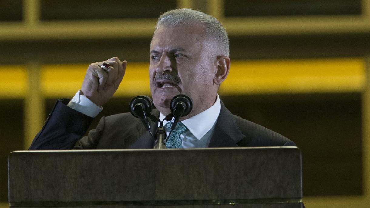 Yıldırım da importantes mensajes en la última vigilancia por la democracia