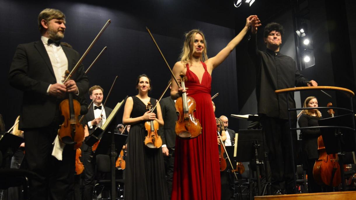 Italian sungat ussady Anna Tifu Bursada konsert berdi