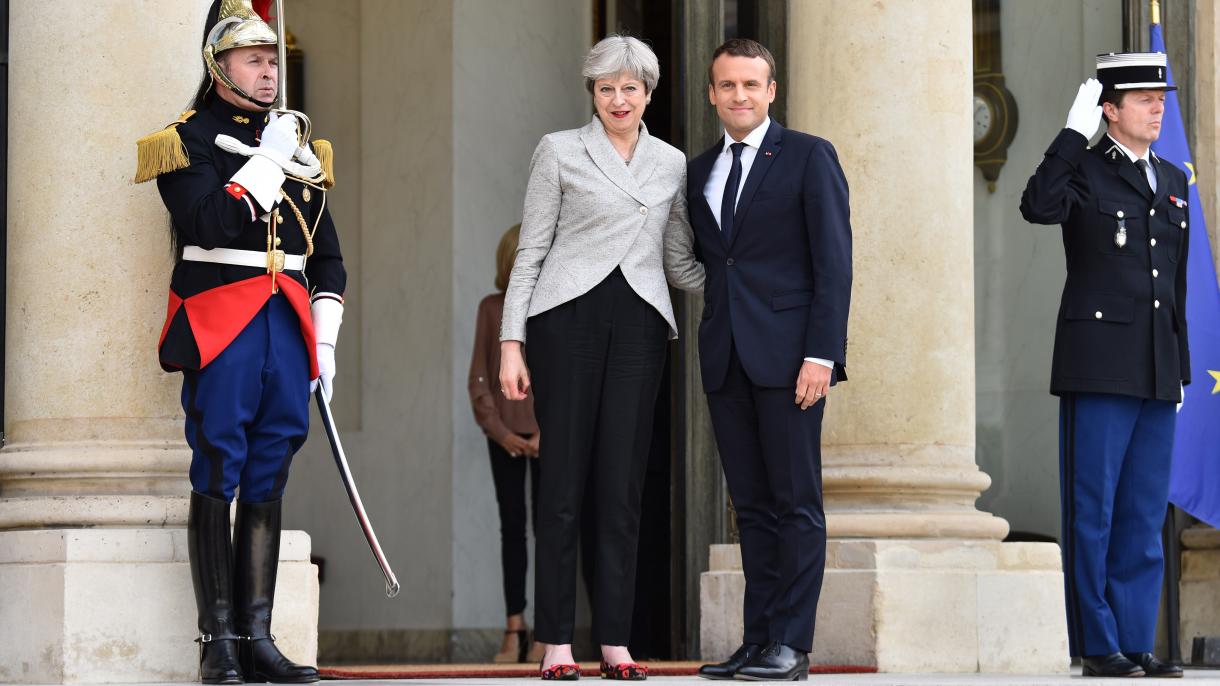 Macron e May anunciam plano de ação antiterrorista