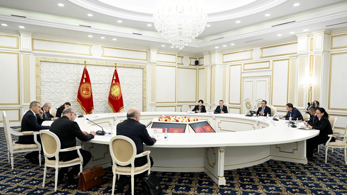 Hakan Fidan Kırgızistan'da, Sadır Caparov 8 .jpg