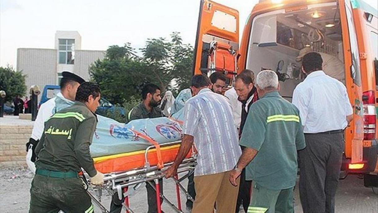 埃及一公交车遭武装分子枪袭 23名科普特人丧生