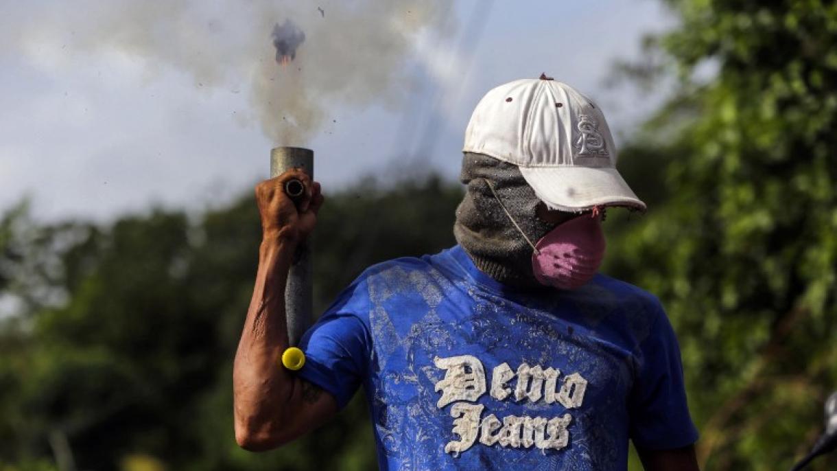 México pide otra vez el "cese inmediato" de la violencia en Nicaragua