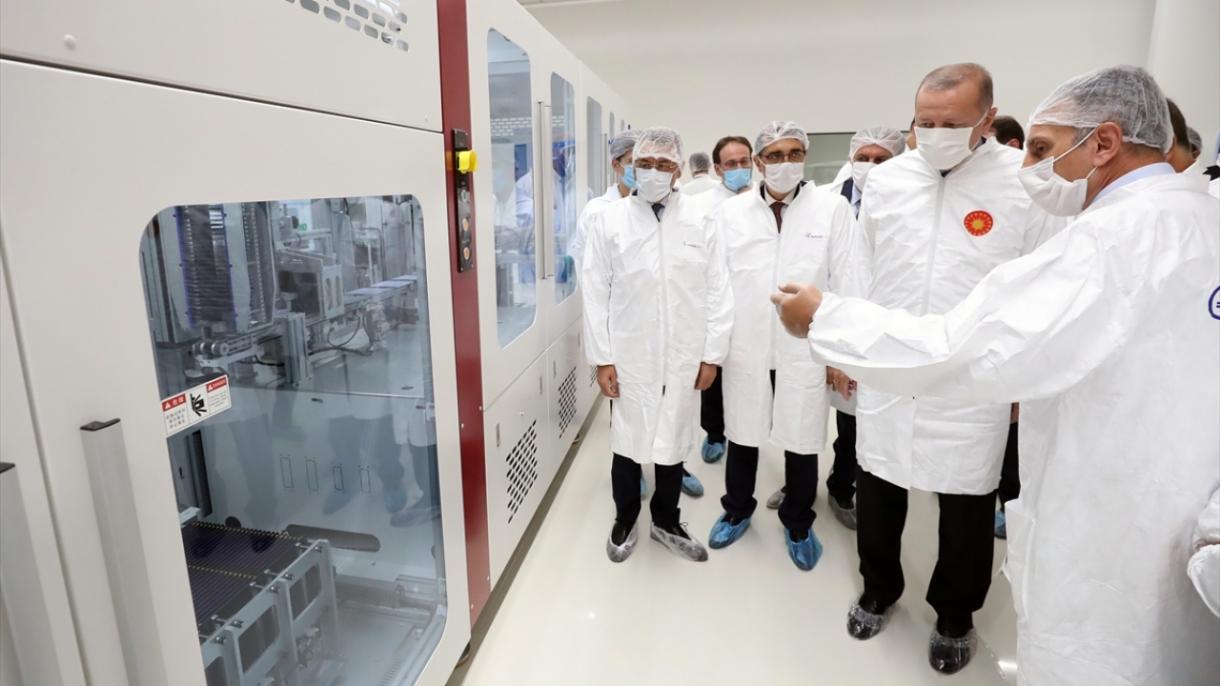 A fábrica de painéis solares da Turquia representa um investimento de 400 milhões de dólares