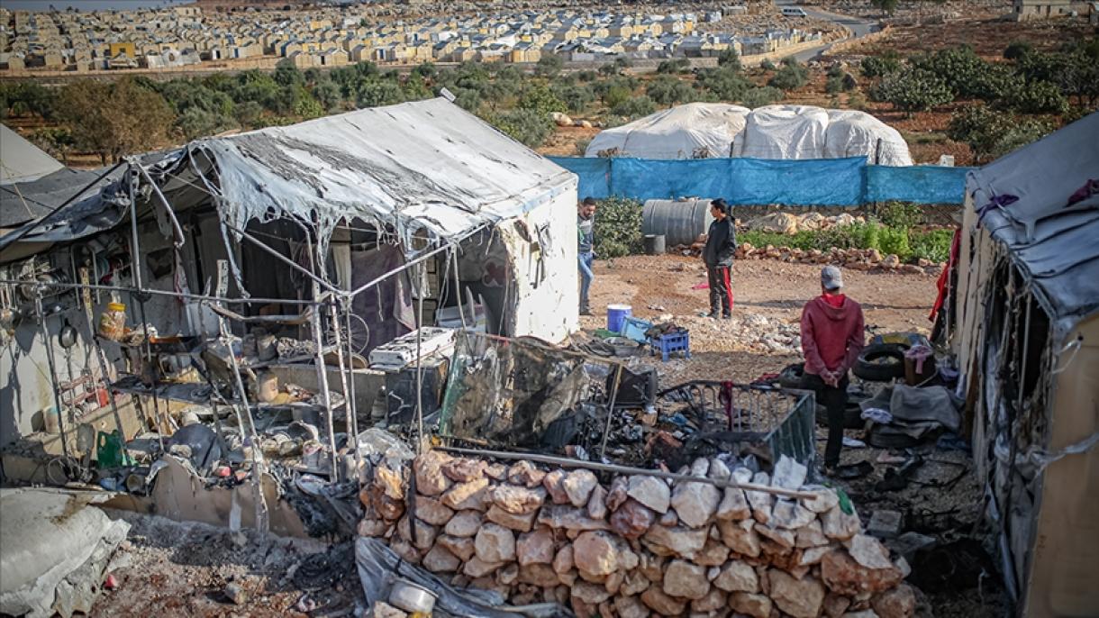 Az Európai Unió elítélte, hogy  a szír rezsim kazettás bombákkal támadta az idlíbi menekülttábort