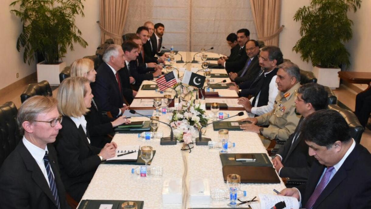 Tillerson llega a Pakistán tras su visita de sorpresa a Afganistán