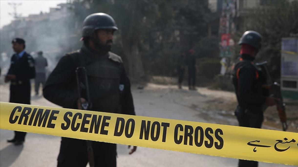 پاکستان، خود کش حملے میں تین پولیس اہلکار زخمی