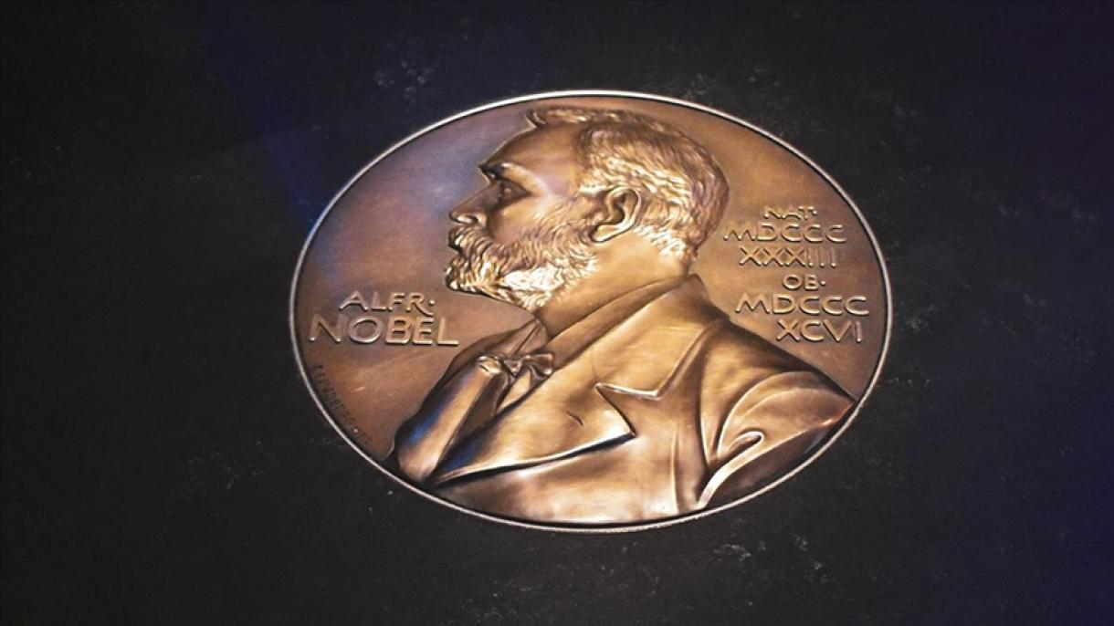 Premio Nobel per la Chimica 2023 sono di Moungi Gabriel Bawendi, Louis E. Brus e Alexei I. Ekimov