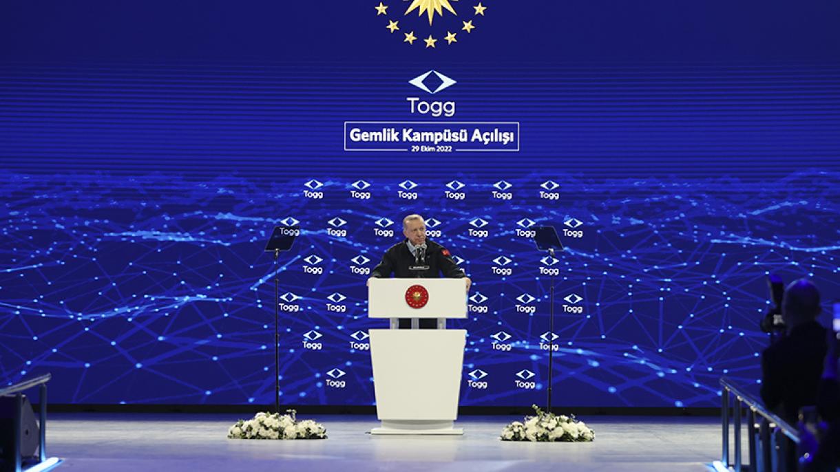 El presidente Erdogan ha inaugurado la fábrica de TOGG, el primer coche eléctrico de Türkiye