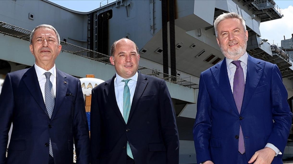 Ministri della Difesa di Turkiye, Italia e Inghilterra si incontreranno oggi a Istanbul