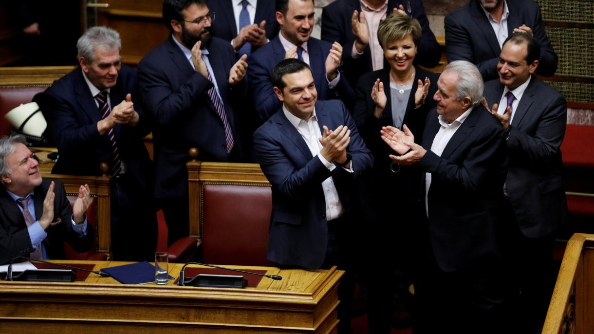 El gobierno de Tsipras toma el voto de confianza