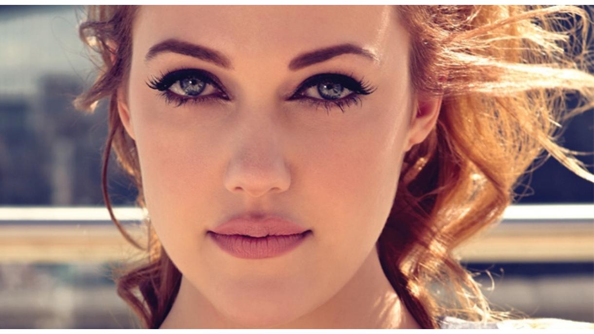 meryem uzerli8.jpg