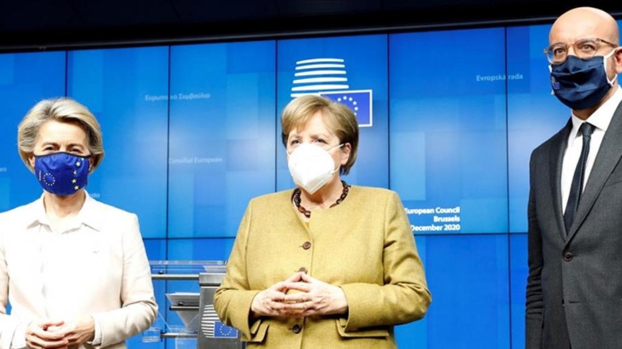 Ursula von der Leyen e Merkel si sono vaccinate con vaccino contro  il Covid-19