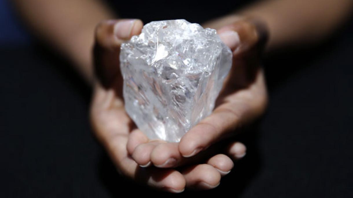 بزرگترین الماس سال در لندن به فروش گذاشته می شود