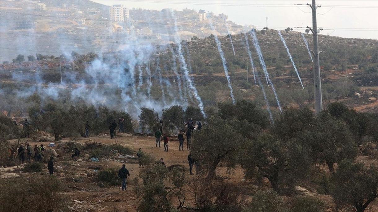 以色列军队干预巴勒斯坦示威者数十人受伤