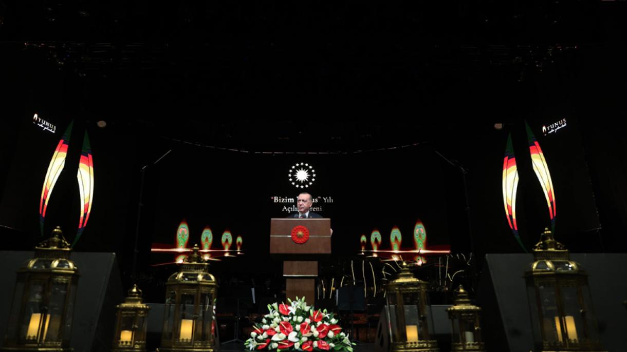 A török államfő a Yunus Emre-emlékév megnyitóján vett részt