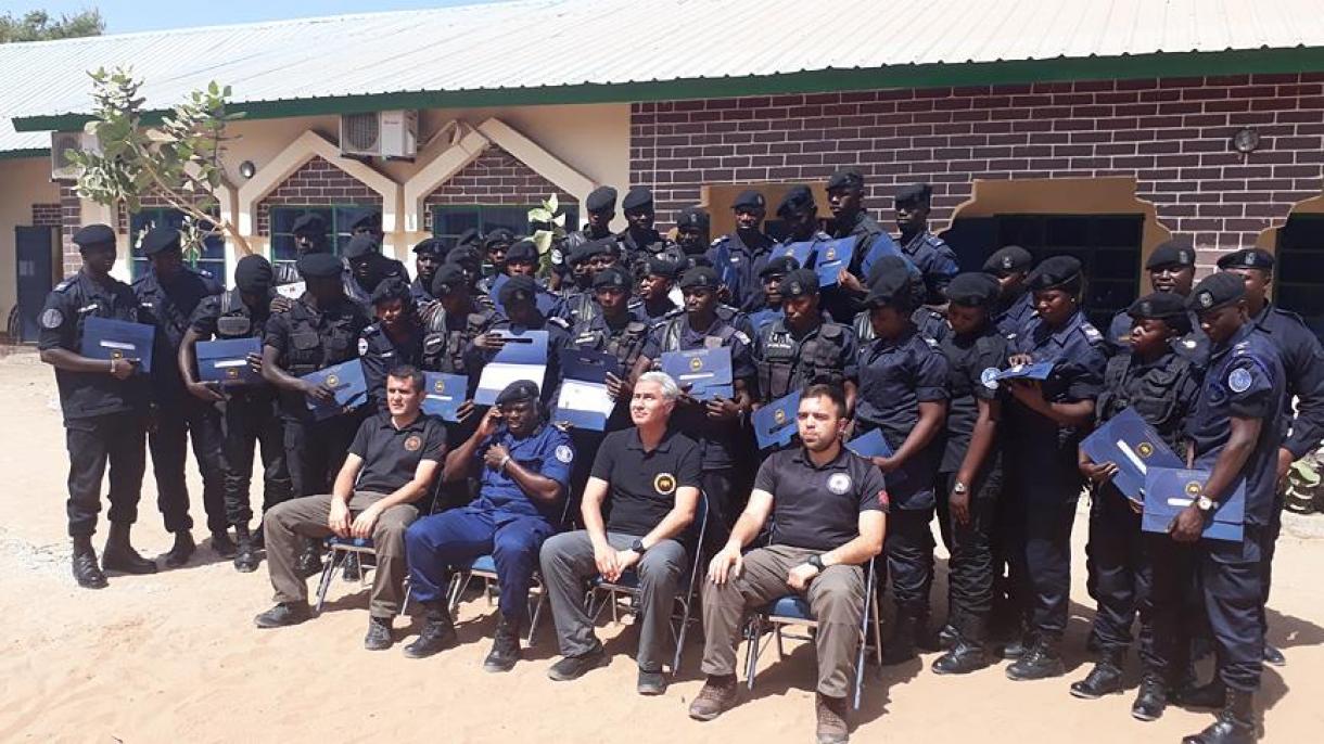 Түркиядан Гамбия полициясына билим берүү