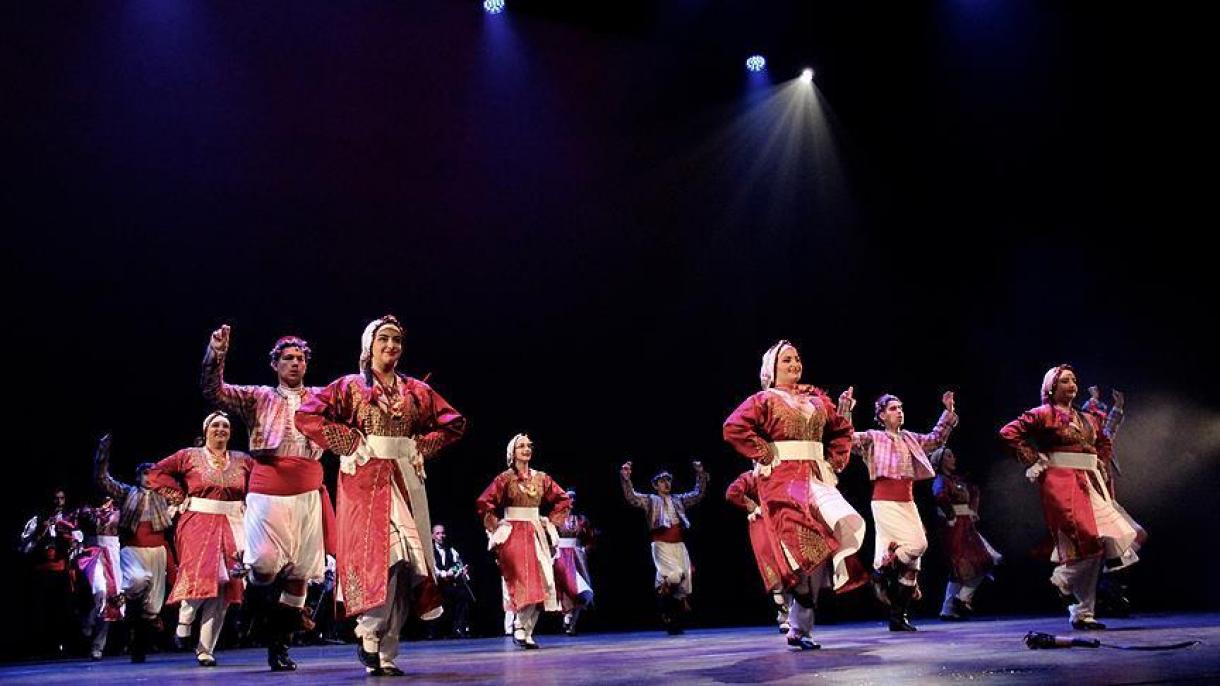 Concursul de dans popular turcesc în Olanda