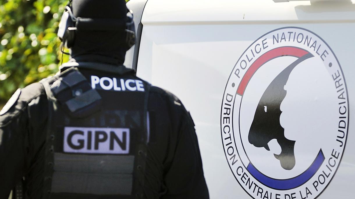 Francia, arrestato 15enne sospettato di progettare attentato