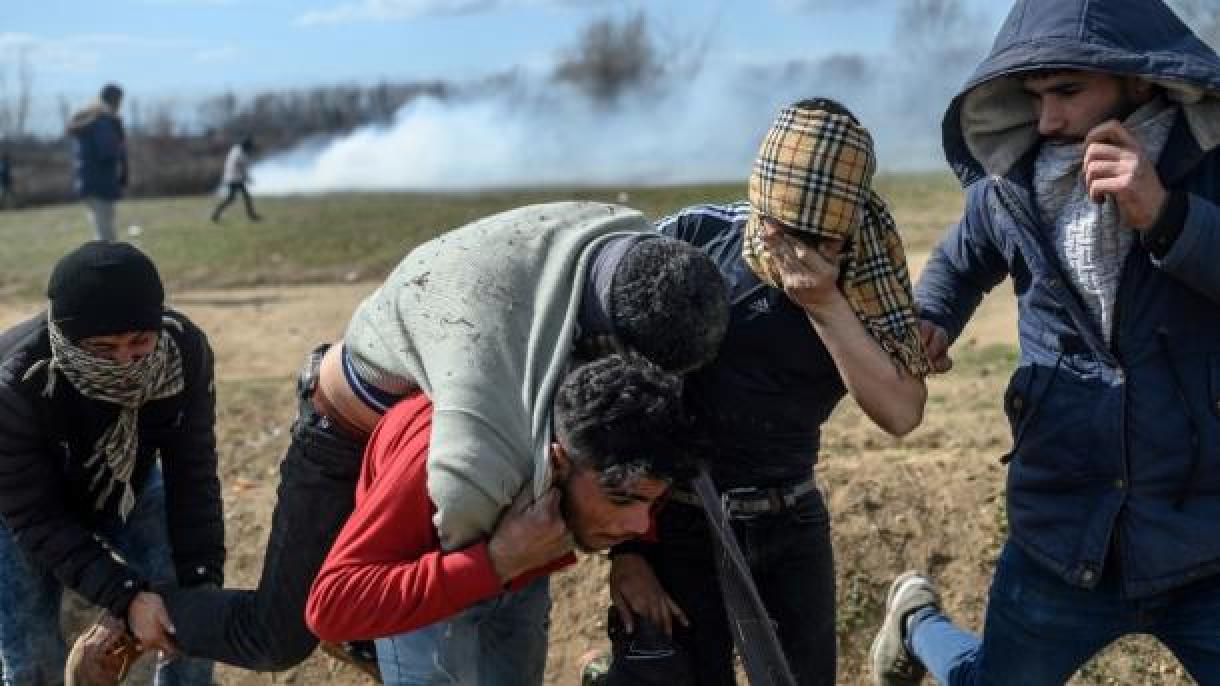 Crise dos refugiados: Grécia coloca arame em balas de borracha para penetrar nos corpos