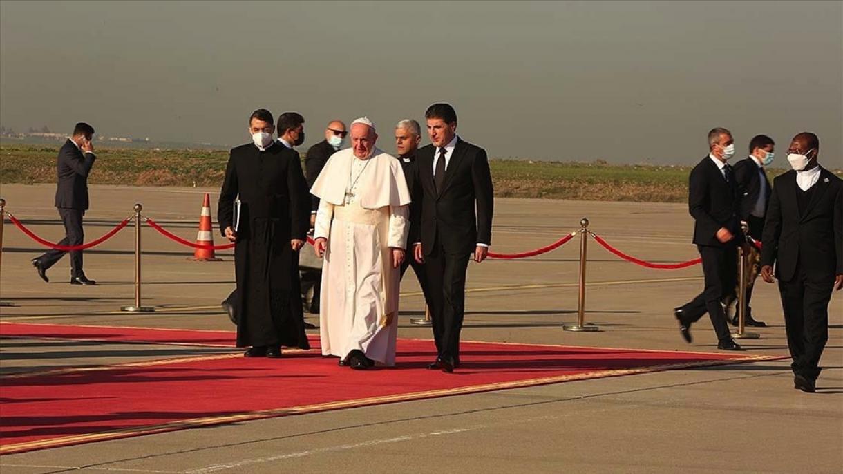 Папата Франциск историската посета на Ирак ја продолжува со Ербил и Мосул