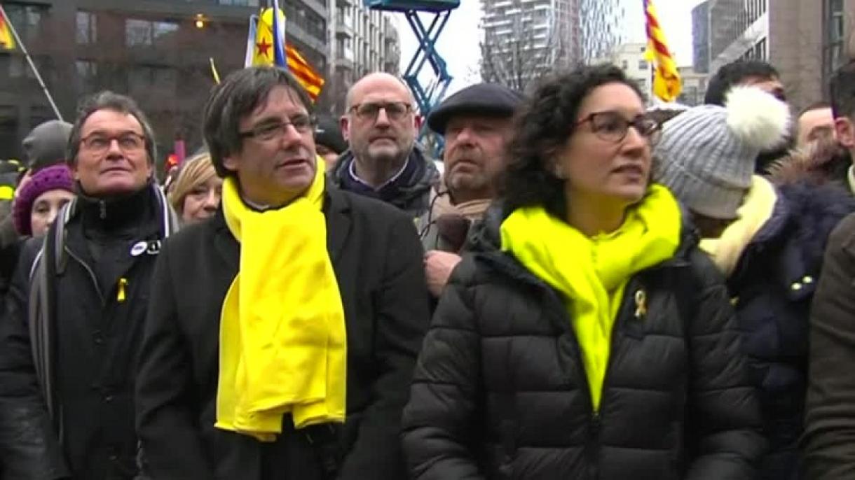 Los partidos independentistas consiguen un acuerdo para formar el gobierno de Cataluña