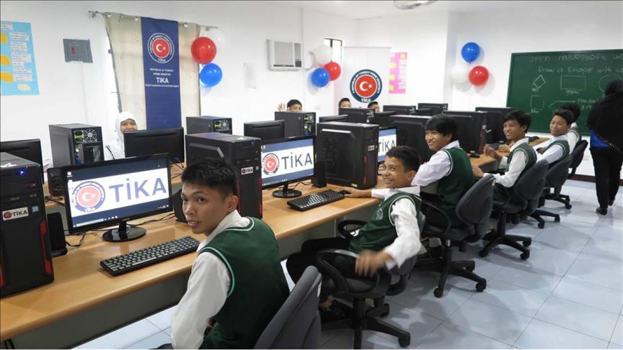 تاسیس آزمایشگاه کامپیوتر توسط ترکیه برای ایتام فیلیپینی
