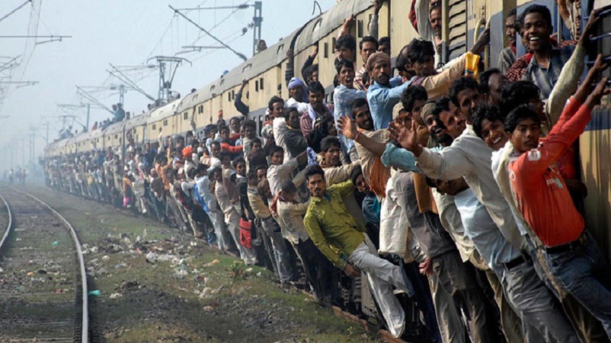 بھارت: 5 ماہ میں 406 افراد ٹرین سے گر کر ہلاک