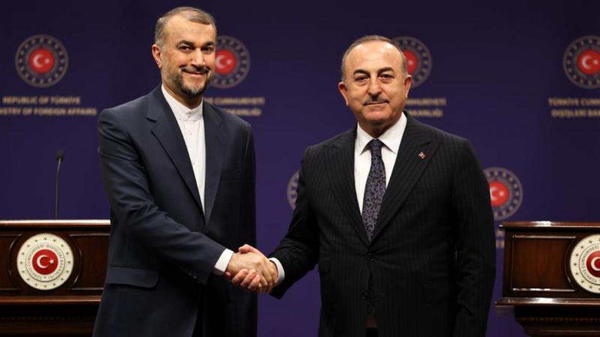 Çavuşoglu trata relaciones bilaterales con sus homólogos de Irán y Emiratos Árabes Unidos