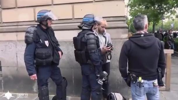 د مظاهرو کوونکو پر وړاندې د فرانسوي پولیسو شدت سخت غبرګونونه پارولي