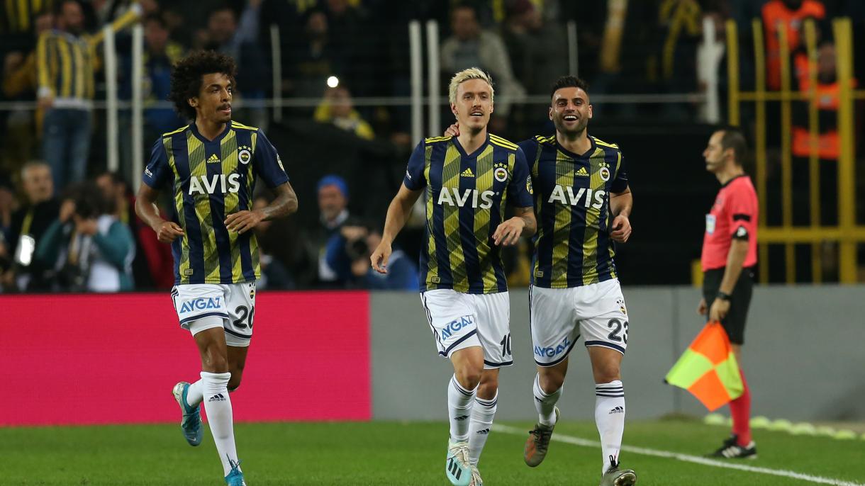 Fenerbahçe vence o clássico da Super League após vencer o Beşiktaş