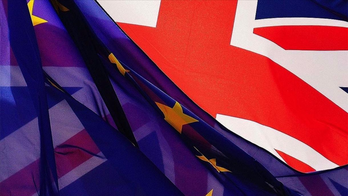 A UE assina acordo comercial com o Reino Unido que vai definir a era pós-Brexit