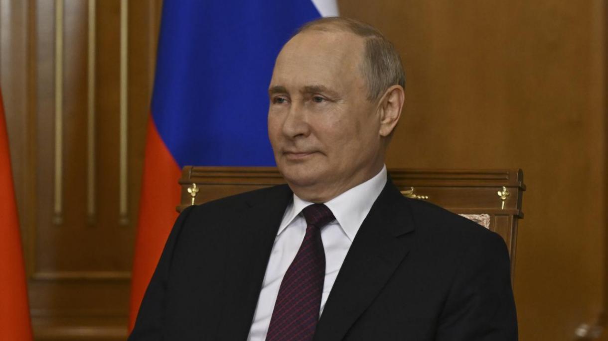Владимир Путин се регистрира като кандидат за президентските избори