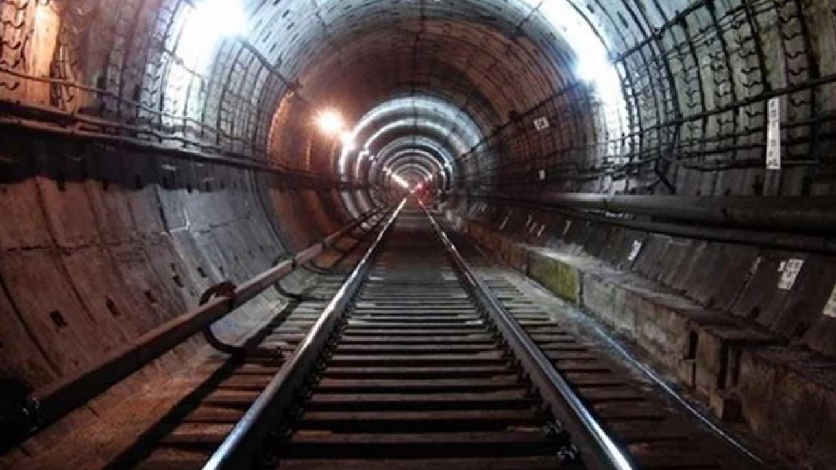 乌兹别克斯坦在建地铁隧道发生坍塌事件