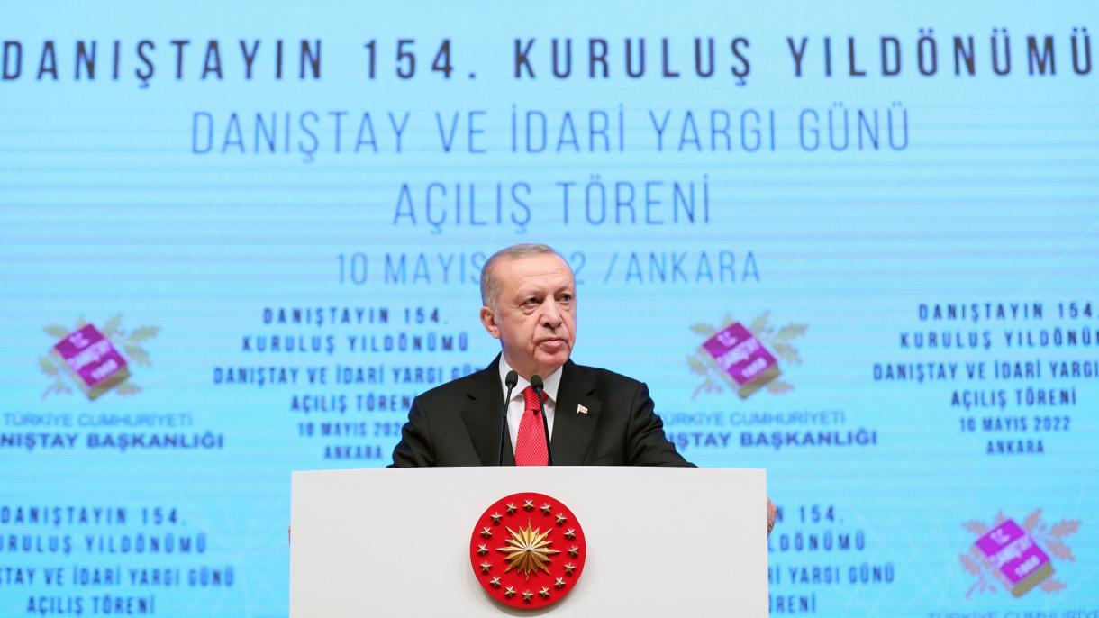 Ερντογάν: Θα συντάξουμε ένα πιο φιλελεύθερο και δημοκρατικό σύνταγμα
