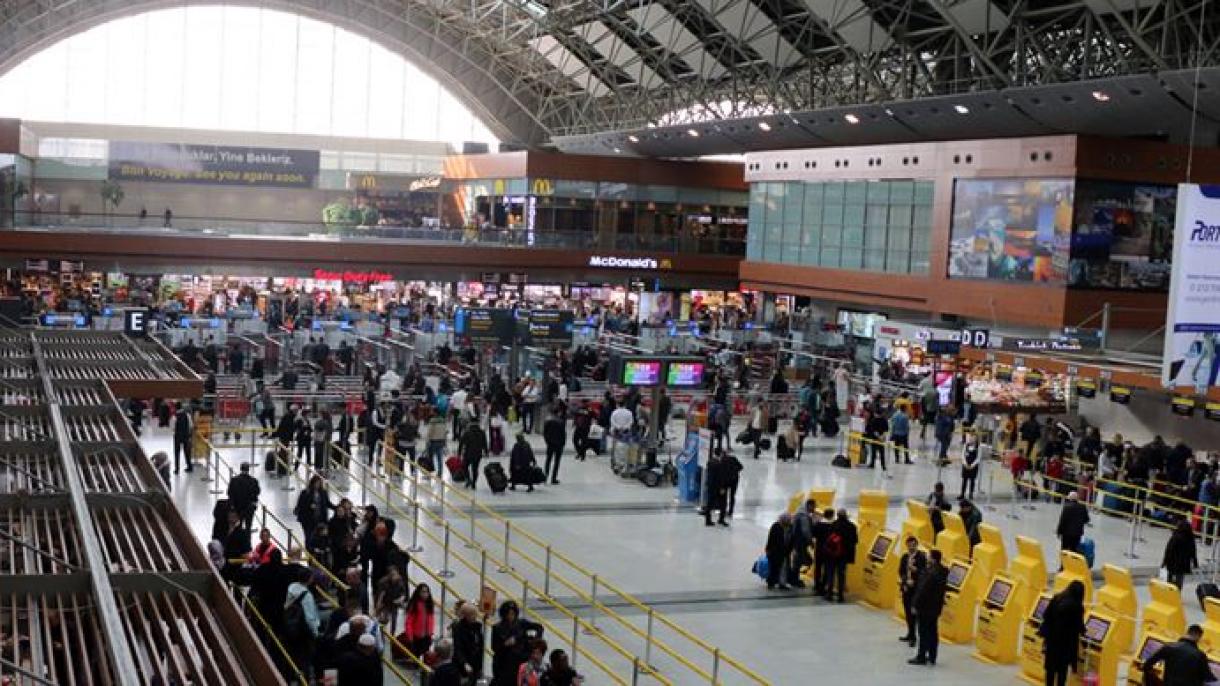 تردد قریب به دو میلیون نفر از  فرودگاه صبیحه گوگچن طی ماه اکتبر