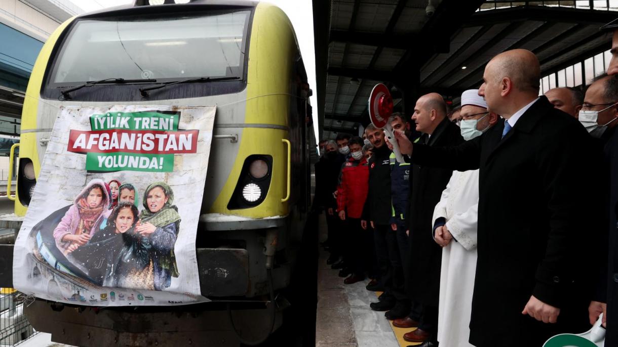 “Treni i mirësisë” me ndihma humanitare për Afganistanin niset nga kryeqyteti Ankara