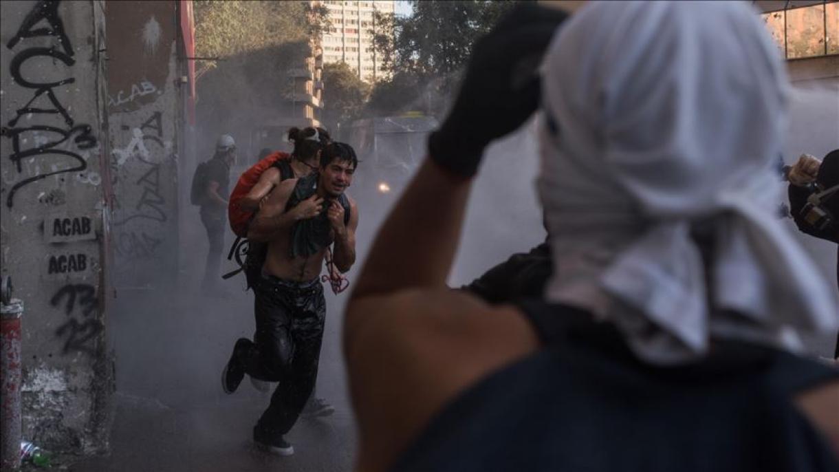 Disturbios en manifestación de “rechazo” a reforma de la Constitución en Chile