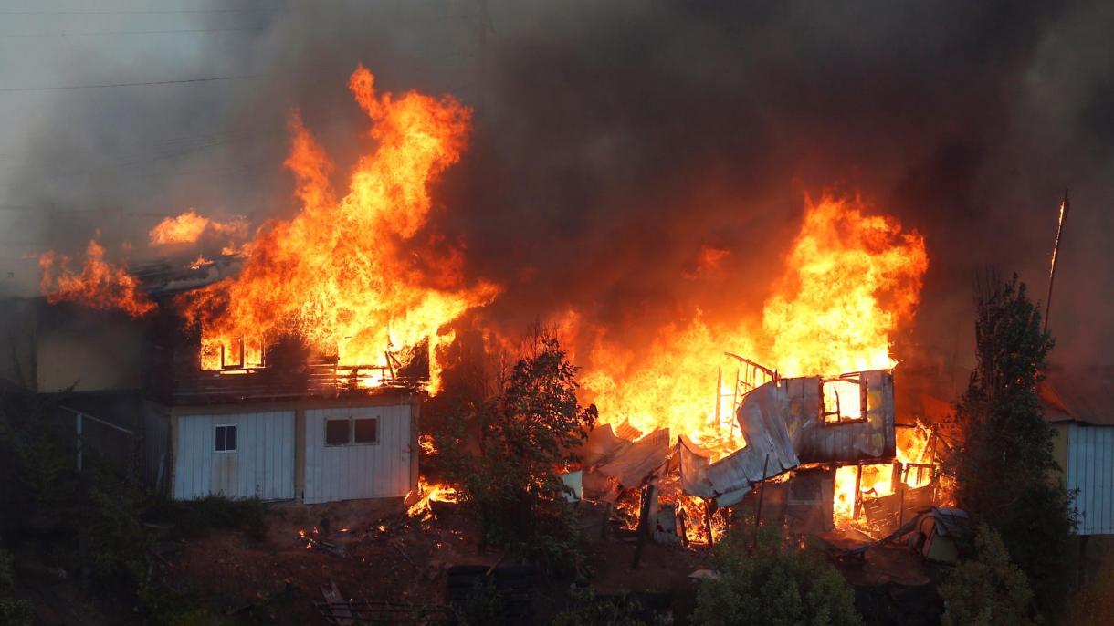 Chile: incêndios em Valparaíso afetaram mais de 150 casas
