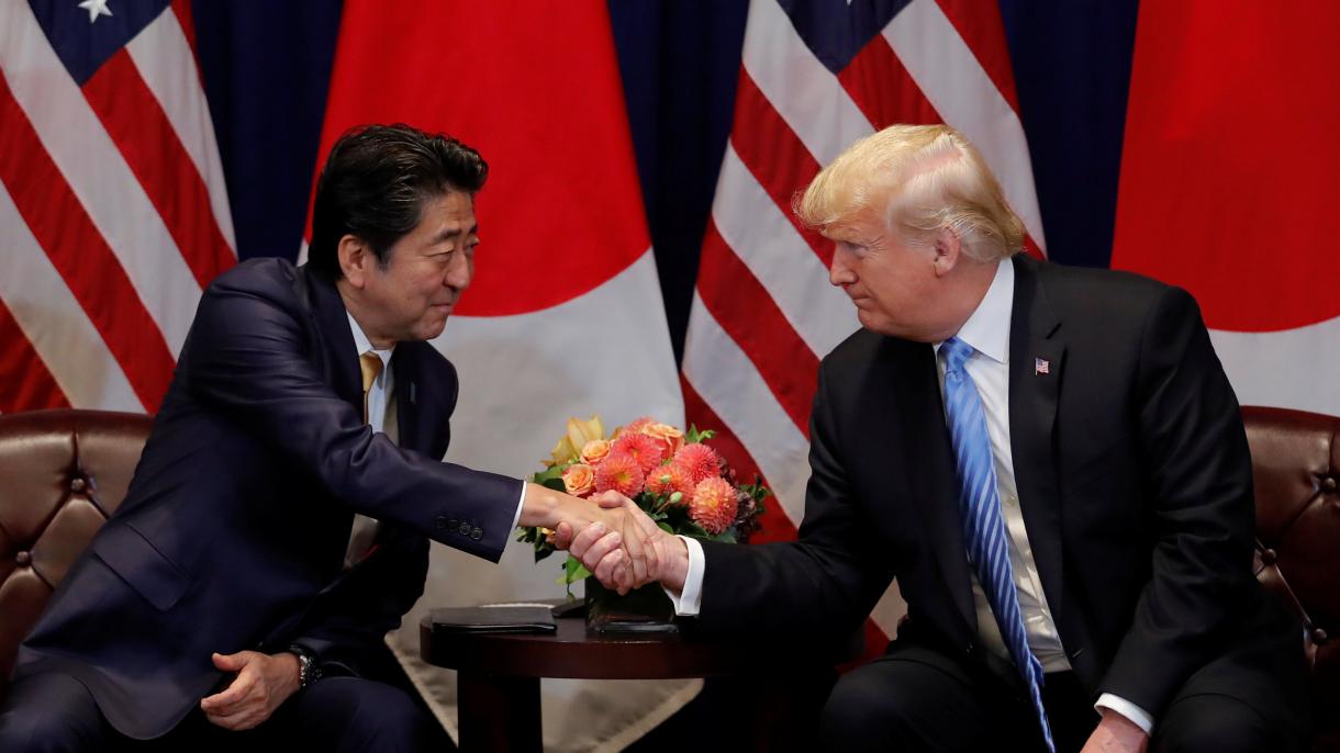 Donald Tramp bilen Şinzo Abe telefon arkaly söhbetdeşlik geçirdi