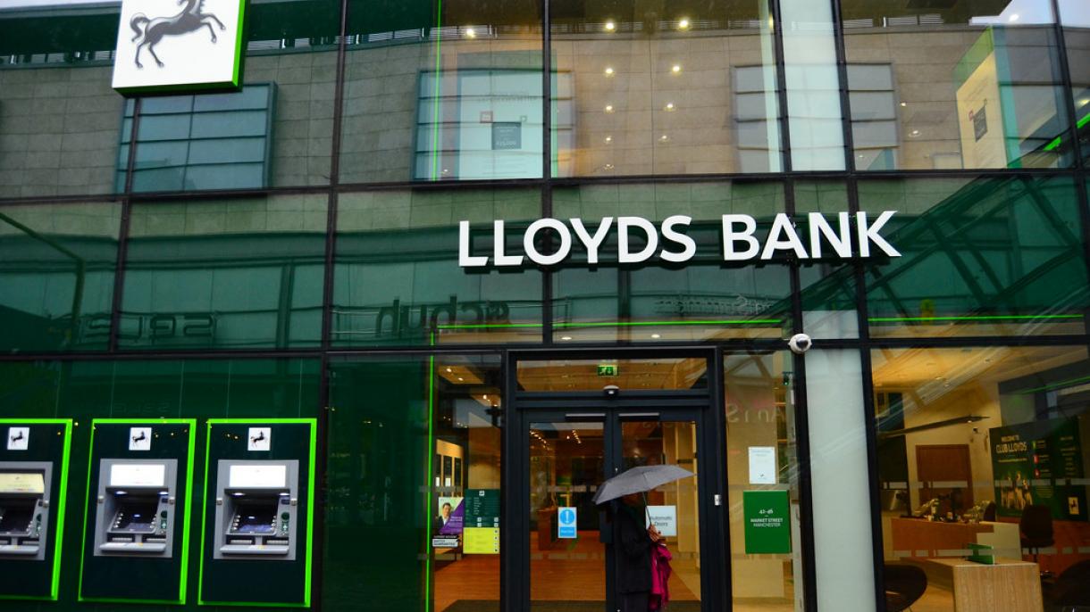 بانک لویدز انگلستان 3000 کارمند خود را اخراج می کند