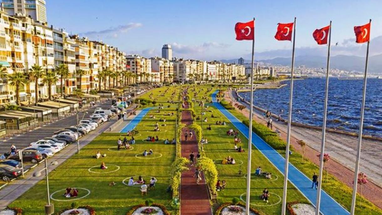 Izmir városa nyerte a 2022-es Európa Díjat
