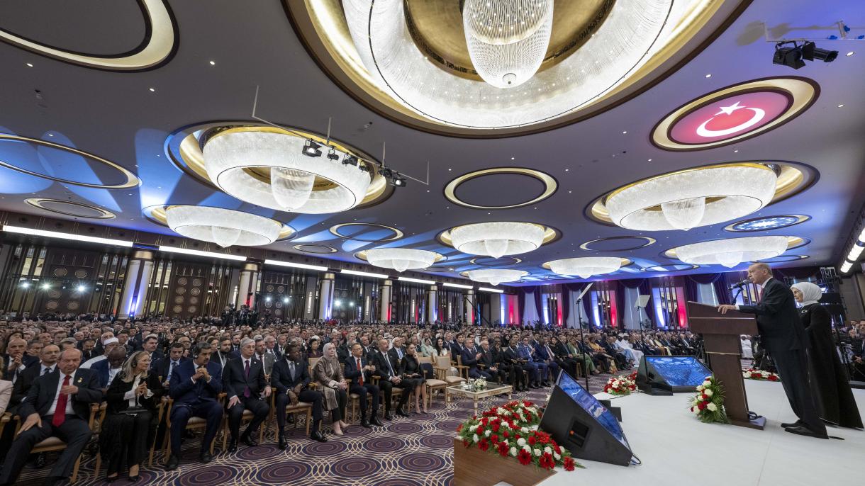 Erdogan anuncia su nuevo gabinete después de ser investido para su tercer mandato