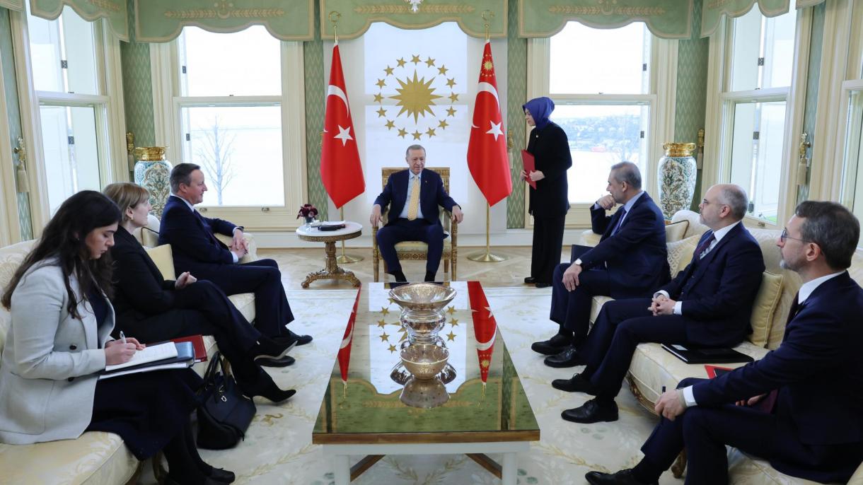 اردوغان، وزیر امور خارجه بریتانیا را در کاخ وحدالدین به‌حضور پذیرفت