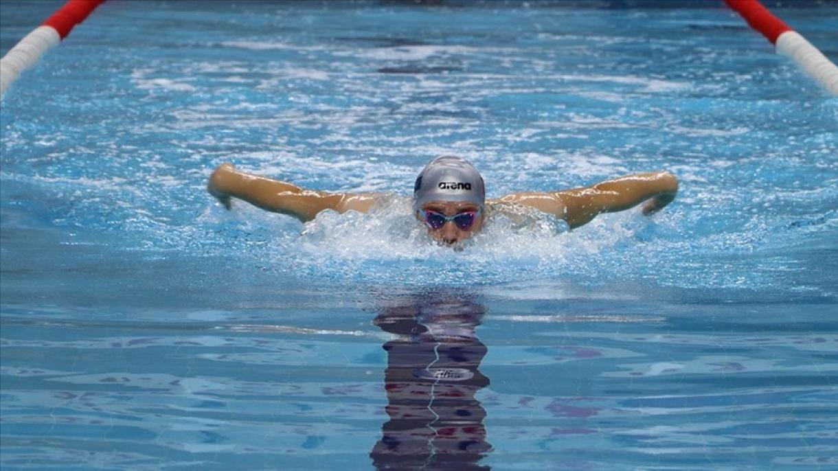 土耳其游泳健儿在锦标赛中摘得2金1银2铜