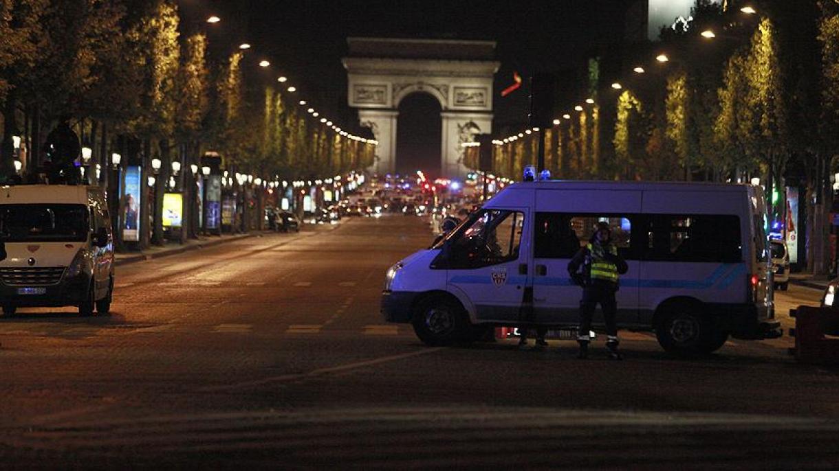 Se rinde a policía en Anvers el acusado del ataque de París que rechaza las acusaciones
