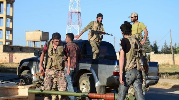 Exército Sírio Livre avança em Al-Bab