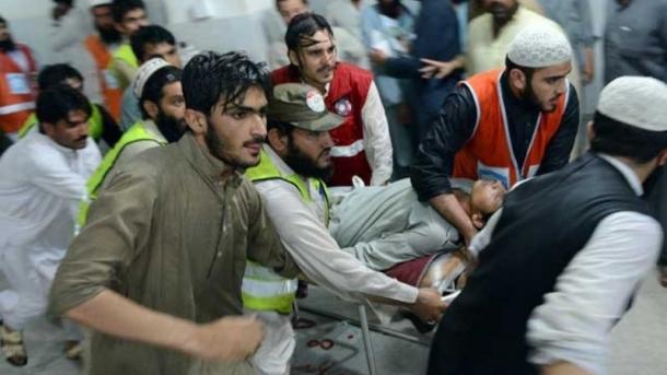 پشاور :بارش اور طوفانی ہوائیں ، چھتیں گرنے سے 44 افراد جاں بحق