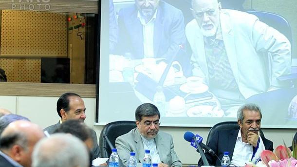 اظهارات وزیر ارشاد ایران درباره فیلترینگ، ماهواره، پارازیت و حجا